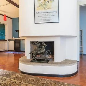 https://lovely-flat-de-castilla-7.italymilanhotels.net